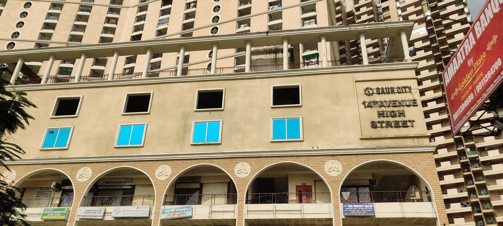 2 BHK Apartment in Gaur City 14th Avenue, Greater Noida West