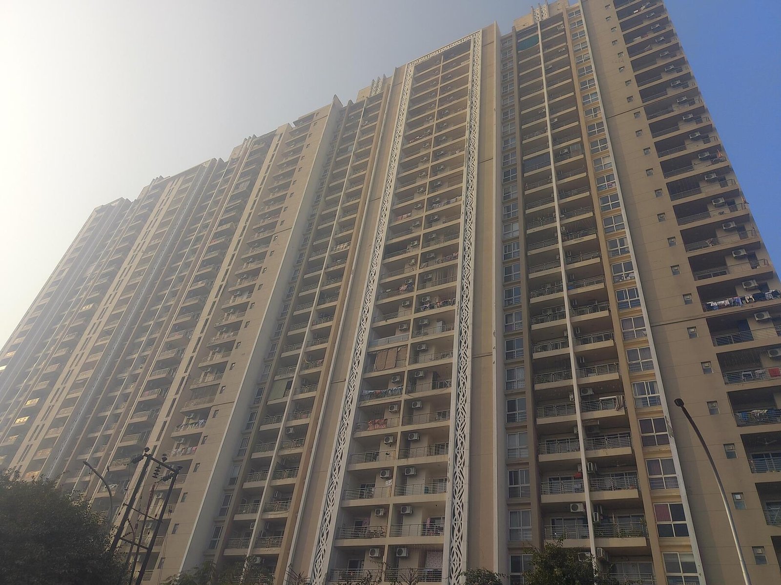 3 BHK Apartment in Cleo County, Sector 121