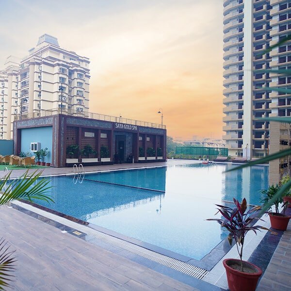 4 BHK Apartment in Saya Gold Avenue, Indirapuram