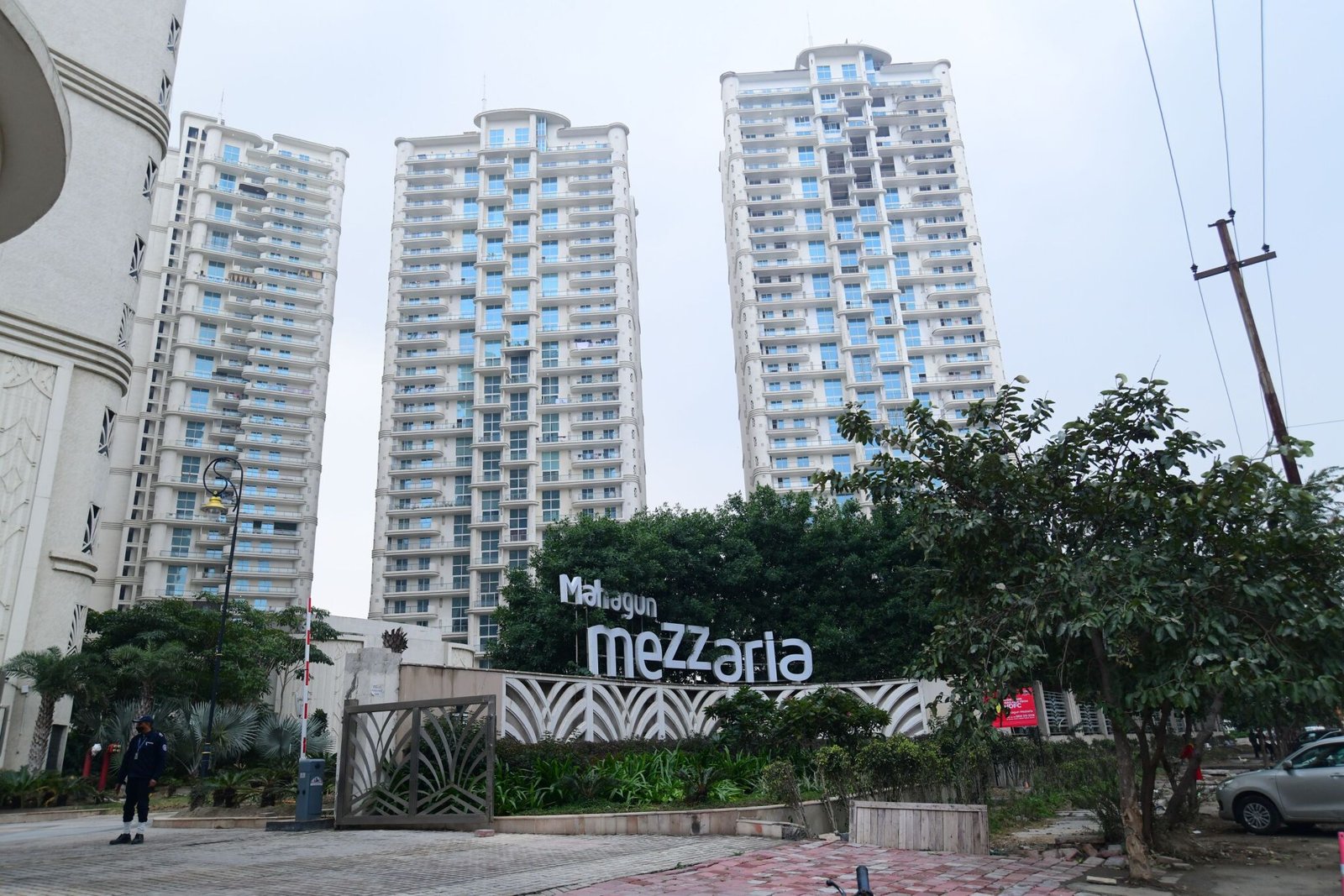 3 BHK Apartment in Mahagun Mezzaria, Sector 78